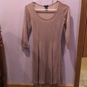 Mid sleeve light pink dress
